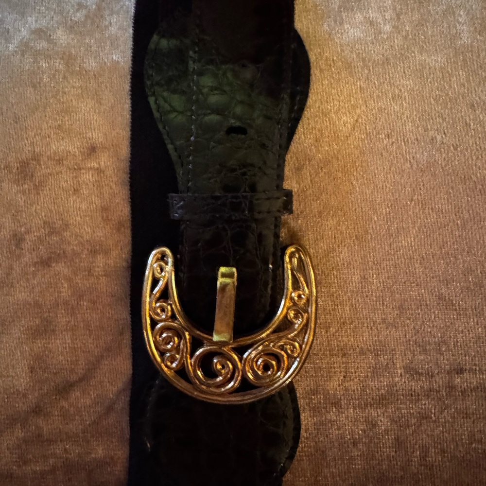 Elegant Black and Gold Women's Belt